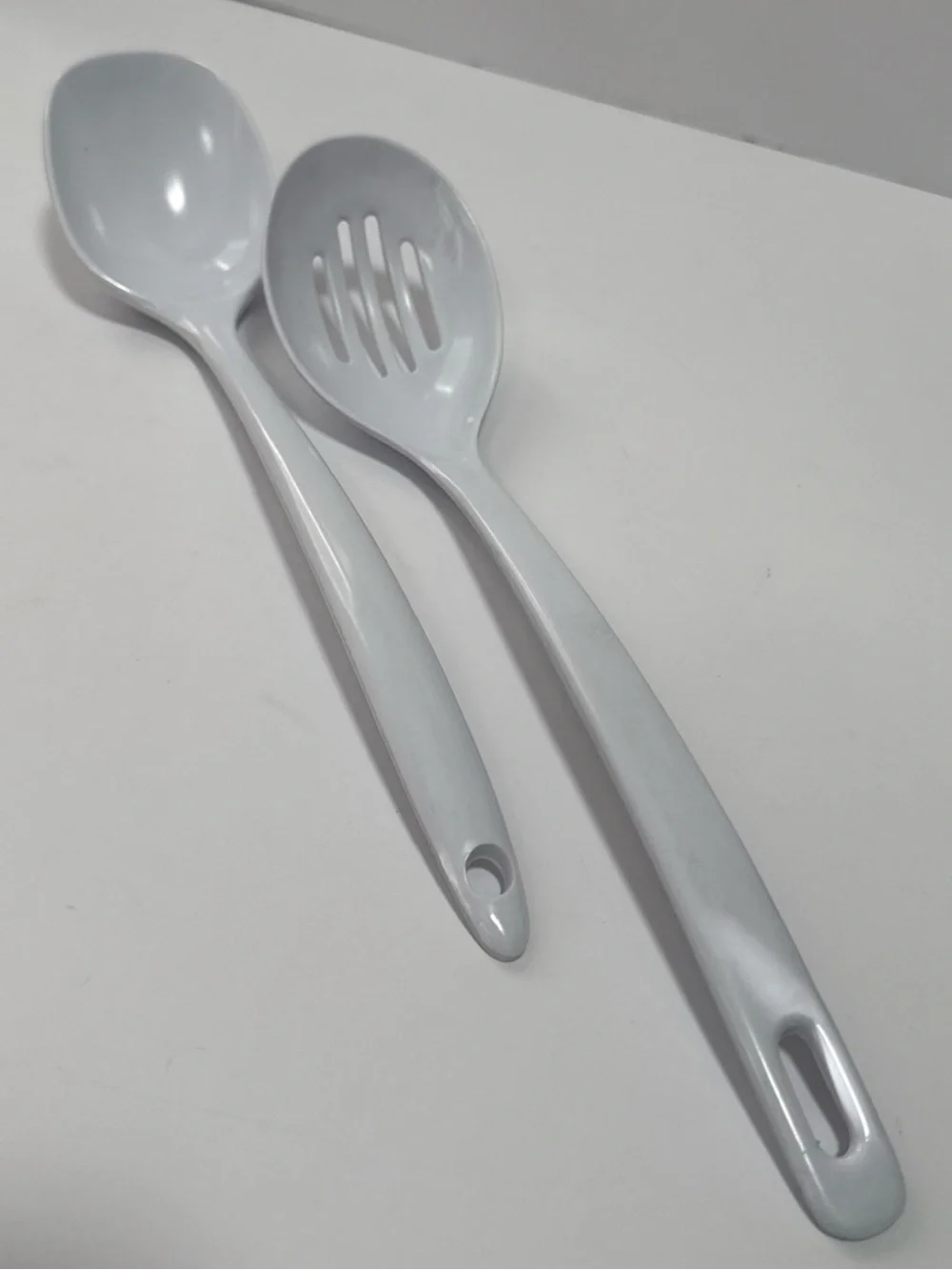 White melamine Slotted and Solid Serving Spoon lot of 2 VTG renowned. High temp